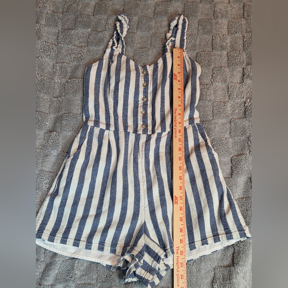Hollister Womens M Sleeveless Romper Shorts Blue/white Elastic Back Half Button - Picture 6 of 15
